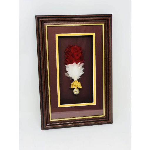 Picture of The Royal Regiment of Fusiliers Framed Cap Badge & Hackle